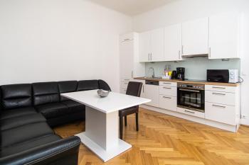 Raimond Apartment Ottakring Top 22, Vienna (photo 3)