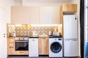 Classy Studio Apartment with Unique Design, Valencia (photo 5)