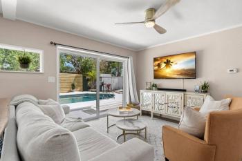 Perfect Pool & Hot Tub Retreat, Pinellas Park (photo 4)