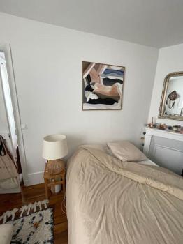 Bel appartement haussmannien proche Montmartre, Paris (photo 4)