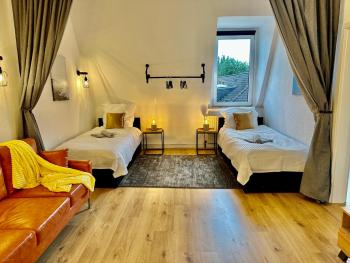 Stylish im Altbau, Netflix, Sonos, nahe 3M und Vorwerk, Wuppertal (photo 3)