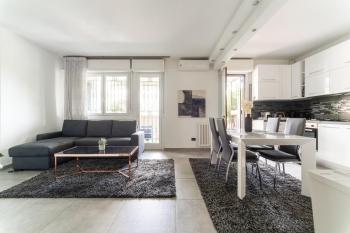 Oasis Luxury - A.C/Terrace/2Bedrooms, Bergamo (fotografie 5)