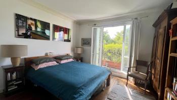 Paris 2 bedrooms chic apartment 18th district, Paryż (zdjęcie 3)