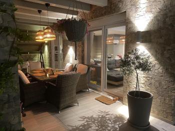 Villa ELi - Luxury Nature Getaway - Strategically located for Beach Exploration - Onsite Power for Electric Vehicle, Fourka (foto 4)