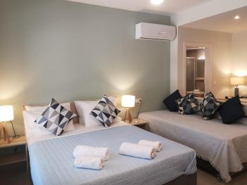 Iris Studios Chios, Karfás (foto 2)