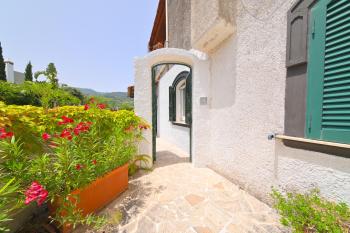 Verbena 19, Ischia (Foto 4)