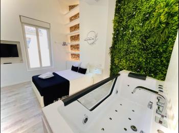 Suite in the City avec JACUZZI PRIVATIF - Hyper Centre, Montpellier (photo 2)