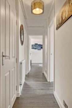 Hidden Gem in Battersea w/ Free Parking, Londra (foto 3)