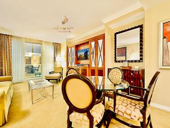 Amalz Two Bedroom Three Bathroom Balcony Suites at Mgm Signature !, Las Vegas (photo 3)