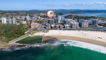 The Strand 602, Forster (fotografie 2)