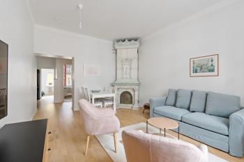 WeHost Fabulous 2BR in Prestigious Punavuori @Iso Roobertinkatu 26, Helsinky (fotografie 2)