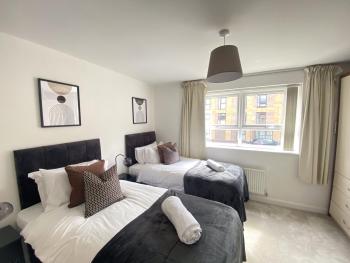 Trade Stays Welcome Secure Parking Large Townhouse Long Stay Savings Available just Ask!, Birmingham (photo 5)