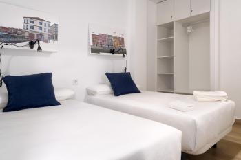 3 hab dobles, 2 baños, AC, junto al Casco Viejo OL, Bilbao (photo 5)