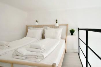 Standard Apartment by Hi5- Tolnai Lajos Apartment, Budapest (photo 3)
