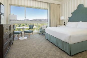 The Beverly Hilton, Лос-Анджелес (фото 4)