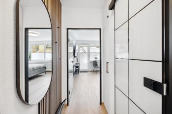 Modernes Studio am Bremer Dom mit Balkon, Brémy (fotografie 5)