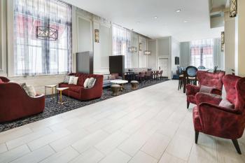 Hampton Inn & Suites Baltimore Inner Harbor, Балтимор (фото 3)