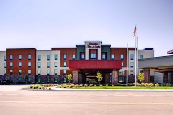 Hampton Inn & Suites Pittsburg Kansas Crossing Casino near Pitt State Univ, Pittsburg (photo 3)