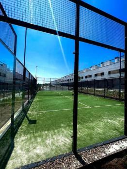 Acogedora casa en Madrid con piscina privada, jacuzzy y garaje, Мадрид (фото 5)