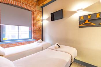 easyHotel Manchester, Manchester (photo 5)