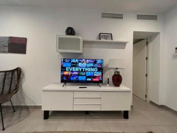 2BR 2BA with private patio your serene escape, Gibilterra (foto 5)