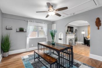 Modern & Cozy East Side Gem ~ Queen Beds ~ Parking, Detroit (fotografie 5)