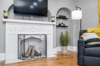 Modern & Cozy East Side Gem ~ Queen Beds ~ Parking, Detroit (fotografie 3)