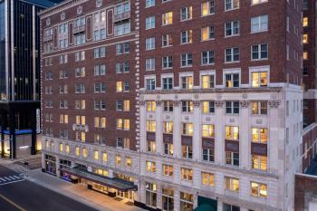 DoubleTree Suites by Hilton Hotel Detroit Downtown - Fort Shelby, Detroit (foto 3)