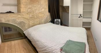 chambre avec salle de bain et cuisine privée centre ville historique avec climatisation et patio, Bordeaux (photo 3)