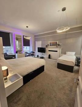 Luxury Family Room With Private bathroom in the heart of Edinburgh, Edimburgo (foto 5)