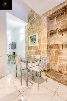 Spacious, LUX 1BR home in the Capital, Valletta by 360 Estates, Valletta (fotografie 3)