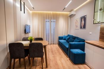 2BR at Café Flora - Skanderbeg Square Area, Tirana (photo 2)