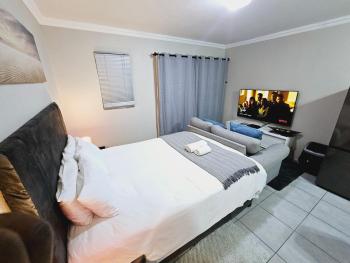 Quantum Heights - Studio Apartment - 2 nights minimum booking, Fourways (fotografie 3)