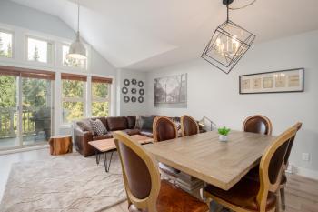 2BR - Multi-Level Townhome with Hot Tub by Harmony Whistler, Whistler (Foto 2)
