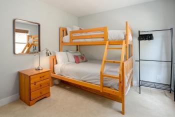 2BR - Multi-Level Townhome with Hot Tub by Harmony Whistler, Whistler (Foto 3)