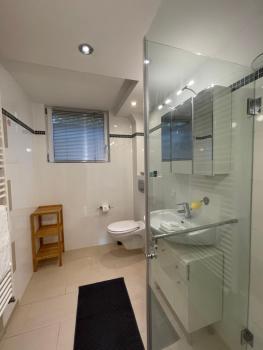 4 bedrooms, 2 bathrooms, kitchen, terrace - 10 min to fairground, Düsseldorf (foto 5)