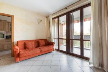 Apartment with Balcony nearby M3 Subway Yellow Line, Milano (foto 3)