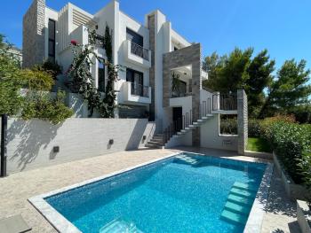 Villa Pine, Bar (photo 4)
