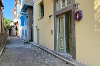 Διαμέρισμα σε ανακαινισμένο αρχοντικό 19ου αιώνα, κέντρο Μύρινας, Mirina (fotografie 2)