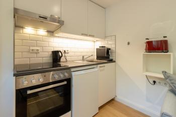 Neue zentrale Souterrain-Wohnung 24h Self Check-In, Гамбург (фото 5)