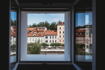 Romantic JUMP Studio overlooking river, free parking, Ljubljana (photo 3)