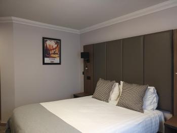 Corn Mill Lodge Hotel, Лидс (фото 4)