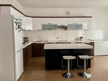 Spacious 140m2, 2 bedrooms apartment, Ulaanbaatar (foto 5)