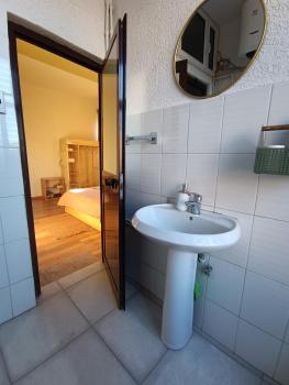 Ex-Block District charming studio apartment with treeish sorrounding view!, Tirana (photo 2)