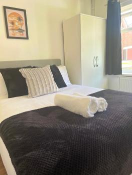 The Ultimate Home Away from Home, Birmingham (fotografie 2)