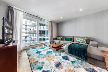 Vauxhall large 2bedroom Central London with amazing River View Panoramic Balcony, Londyn (zdjęcie 4)