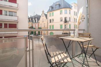 Modern 2-Bedroom Apartment in City Centre, Basilea (foto 2)
