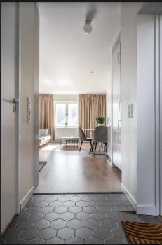 Central apartment 5min drive to the Airport., Stockholm (photo 2)