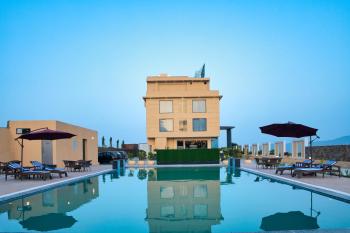 Sterling Pushkar, Pushkar (Foto 2)