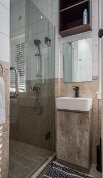 Castle Charm with Modern Interiors, Steps to Shops, Окленд (фото 5)